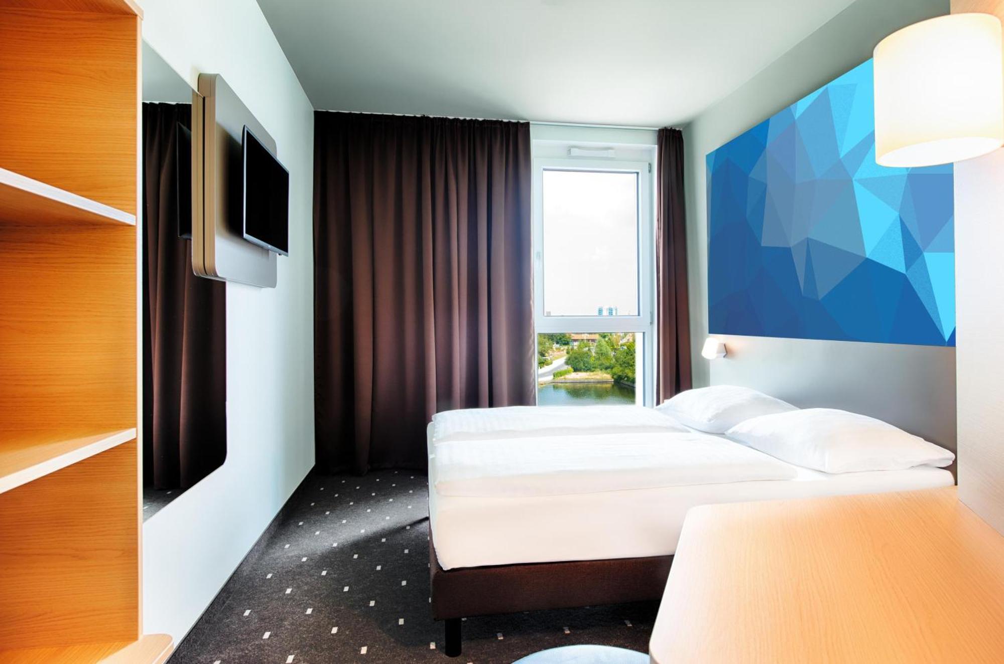B&B Hotel Frankfurt-Hbf Франкфурт-на-Майні Екстер'єр фото