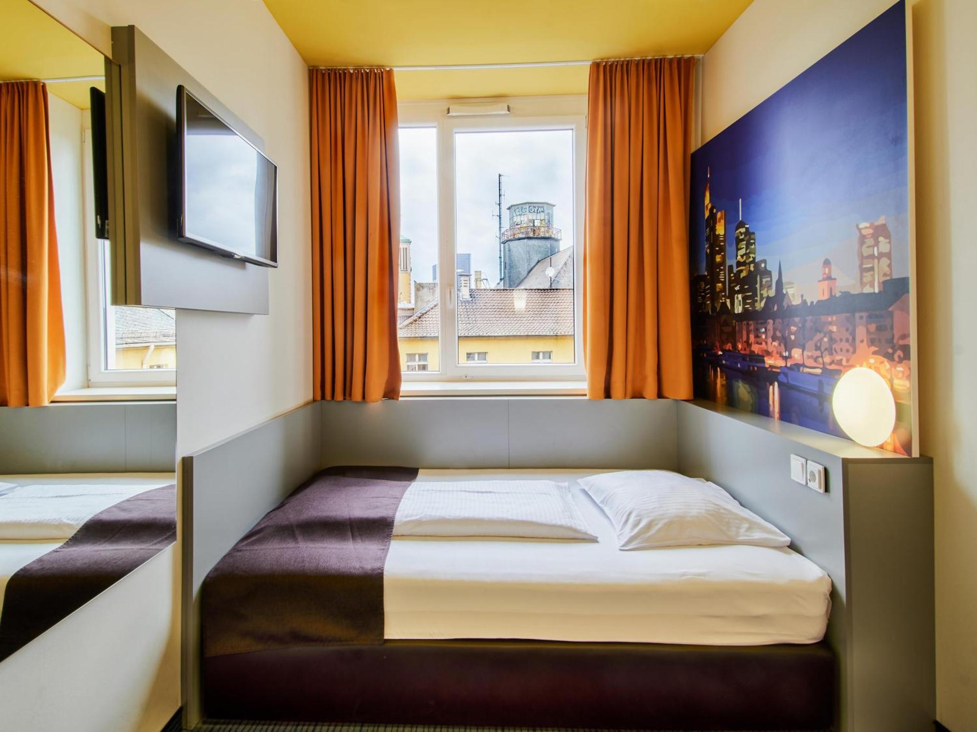 B&B Hotel Frankfurt-Hbf Франкфурт-на-Майні Екстер'єр фото