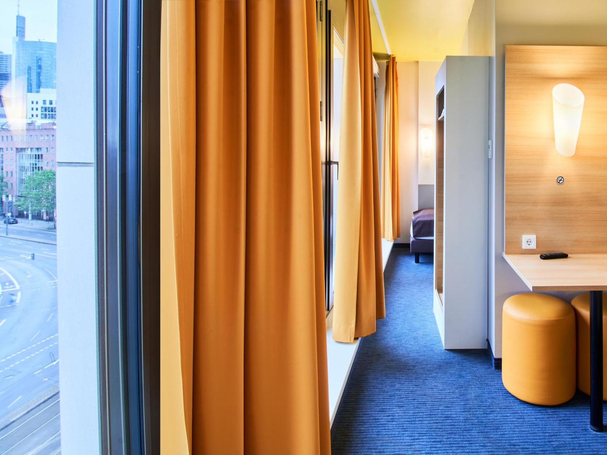 B&B Hotel Frankfurt-Hbf Франкфурт-на-Майні Екстер'єр фото