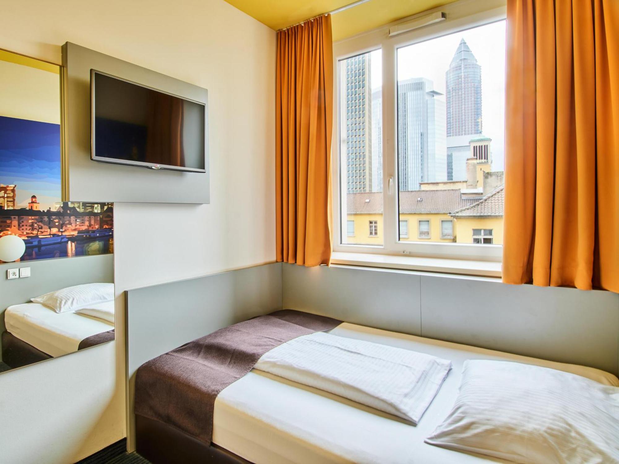 B&B Hotel Frankfurt-Hbf Франкфурт-на-Майні Екстер'єр фото