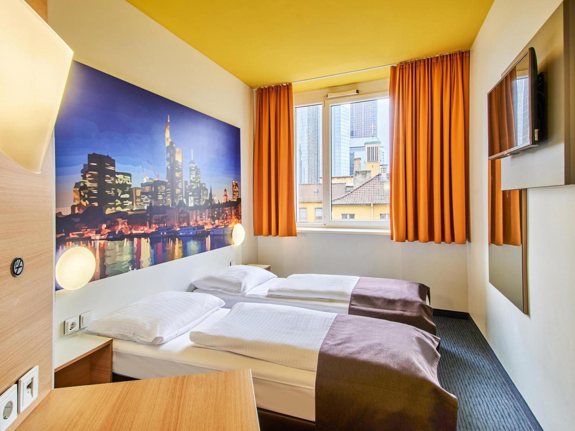 B&B Hotel Frankfurt-Hbf Франкфурт-на-Майні Екстер'єр фото